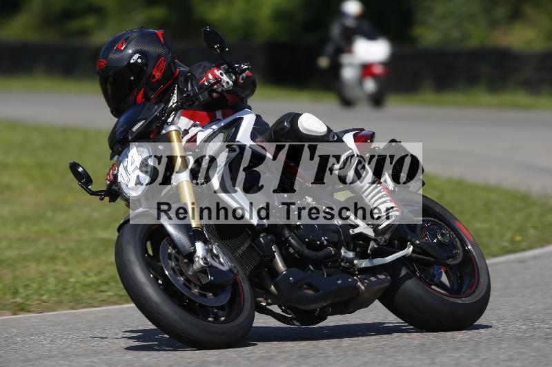 /Archiv-2024/29 12.06.2024 MOTO.CH Track Day ADR/Gruppe gelb/14